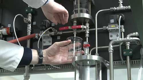 蒸馏实验室的分离过程