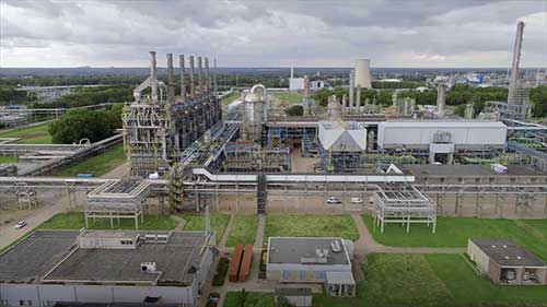 参观塑料回收工厂