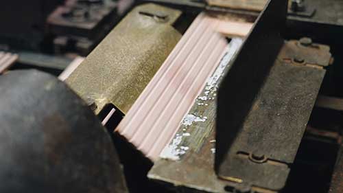 铅笔的自动化制造过程