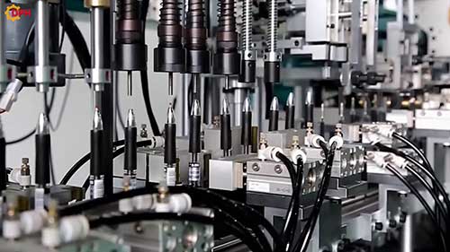 大批量生产圆珠笔的过程