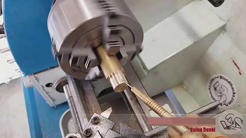 金属车床操作教程05