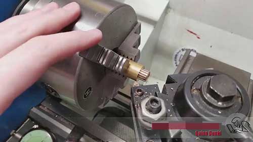 金属车床操作教程08