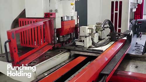 金属冲压加工过程