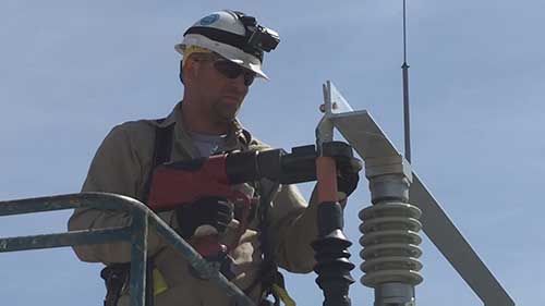 如何拆卸并联电抗器