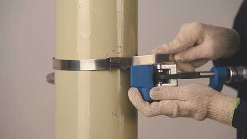 辅助线夹的安装