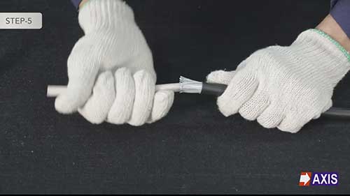 钢丝铠装电缆的接头安装