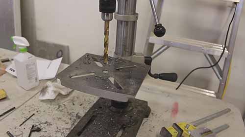 如何自制滑动谷仓门