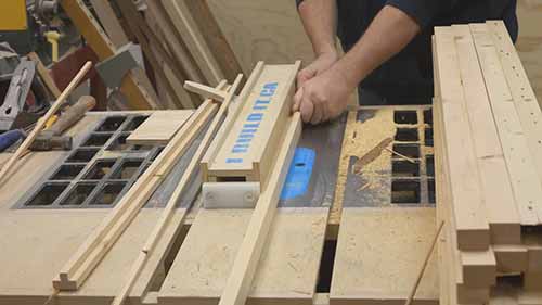 如何用胶合板做门