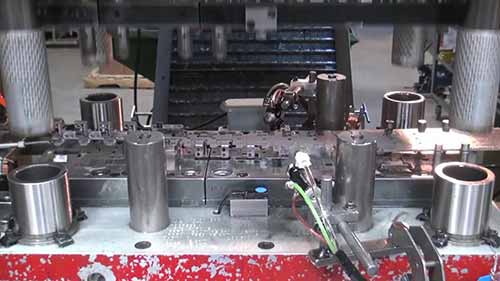 级进冲压模具的设计、制造、量产以及维护