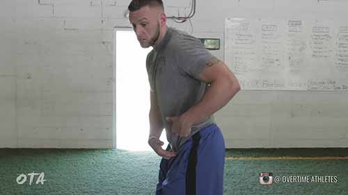 下肢拉伸动作助力短跑冲刺