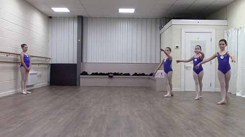 英国皇家舞蹈学院3级训练视频5