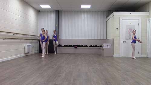 英国皇家舞蹈学院3级训练视频9