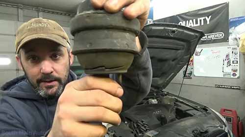 发动机架故障的诊断与修理