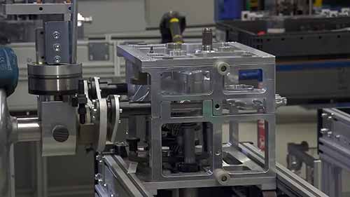 宝马摩托车的制造过程