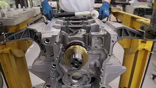 宾利V8发动机制造全过程