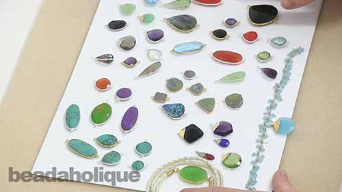 宝石的边框吊坠和连接部分