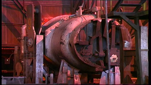 对比磁铁矿和赤铁矿