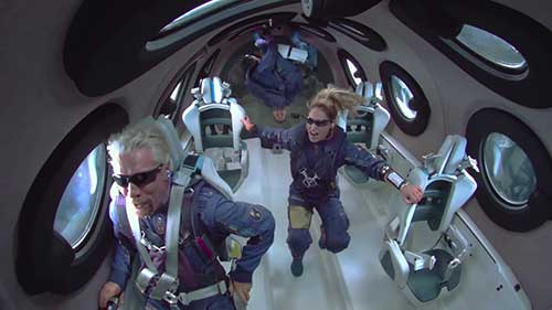 维珍银河的第一次载人航天飞行