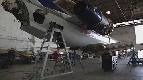 莱格塞飞机144月阶段检修过程