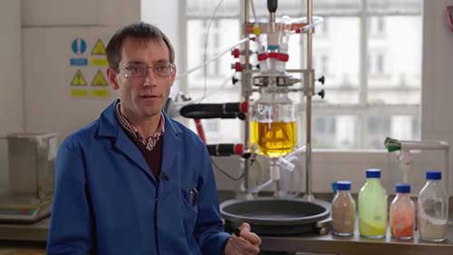 合成聚合物的放大生产