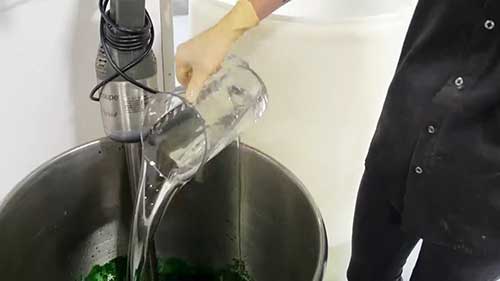 泥状面膜的生产制造