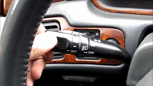 二手车检查03内饰