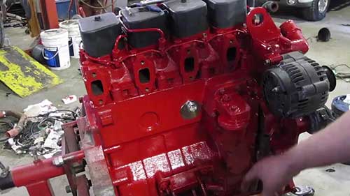 发动机机油保养技巧