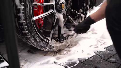 保时捷汽车的深度清洁