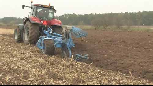 Farmet公司的农业工具2