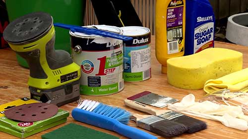 如何翻新旧家具