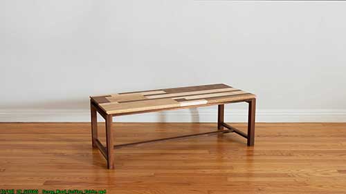 用废弃木料制作一张咖啡桌