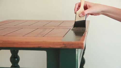 如何给家具进行专业的涂漆