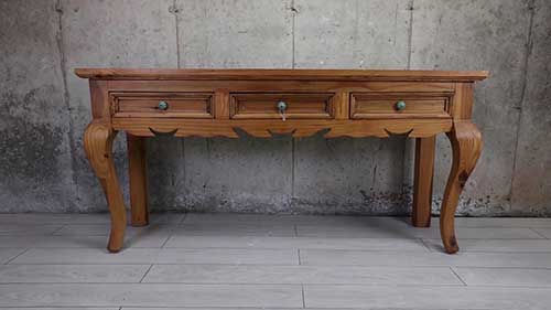 如何对木制家具的油漆进行漂白处理