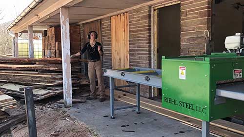 木材磨边机的使用