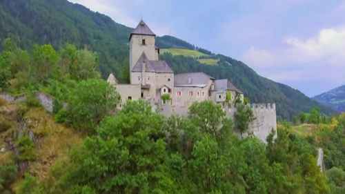 欧洲阿尔卑斯山地旅游