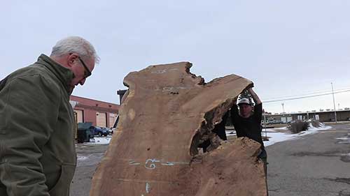 一扇枫木实木门的安装