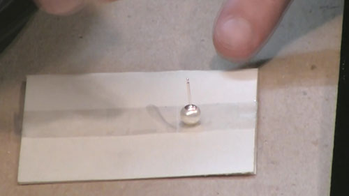 珍珠的粘贴和镶嵌