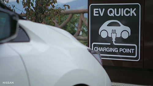 特斯拉处理汽车旧电池