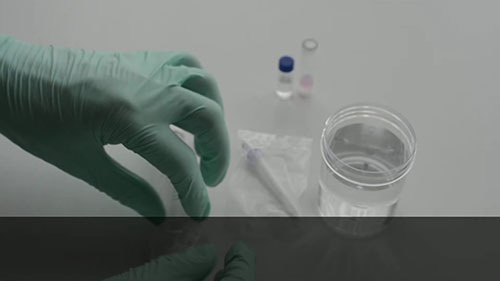 使用水质检测试剂盒