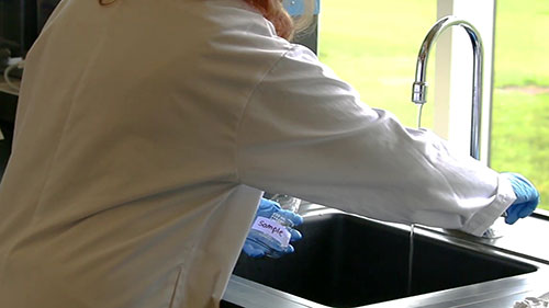 饮用重水安全吗