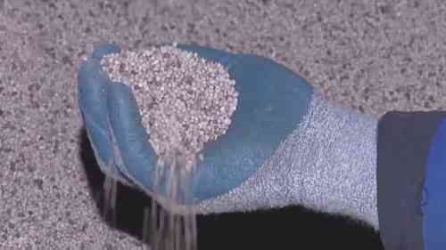 采矿让小国家暴富