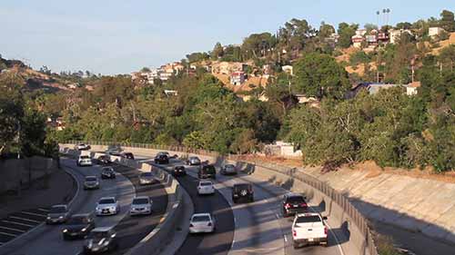 洛杉矶的气温上升和空气污染情况