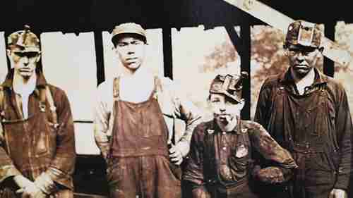 阿巴拉契亚山脉废弃的煤炭小镇