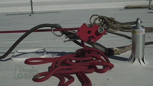 保障屋顶工作安全