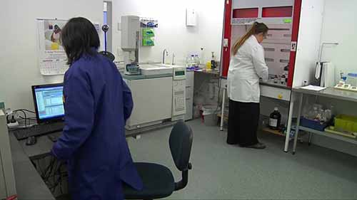 普利茅斯的石油实验室