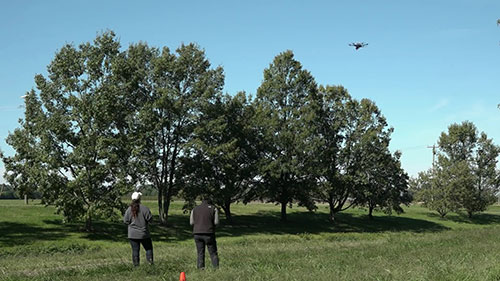 用无人机监测水质