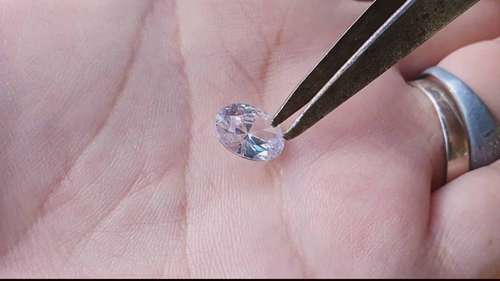 如何测试真锆石和假锆石