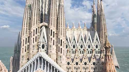 高迪的圣家族大教堂