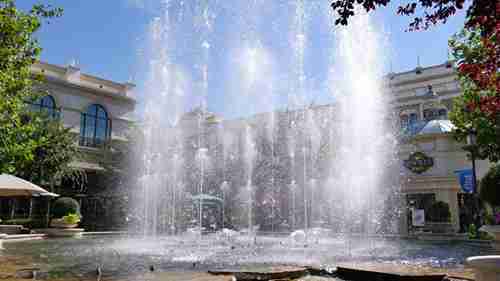 车站公园喷泉秀