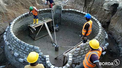 建造厌氧消化器